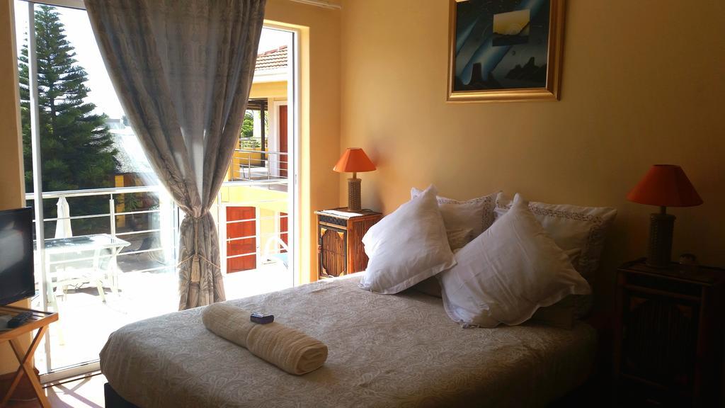 Natalie Guesthouse Bloubergstrand Luaran gambar