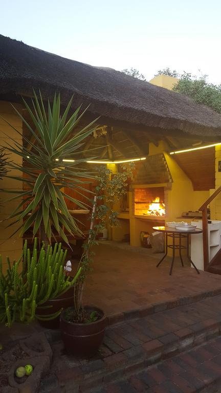 Natalie Guesthouse Bloubergstrand Luaran gambar