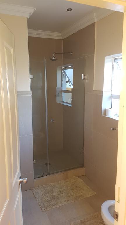 Natalie Guesthouse Bloubergstrand Luaran gambar