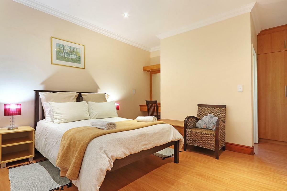 Natalie Guesthouse Bloubergstrand Luaran gambar
