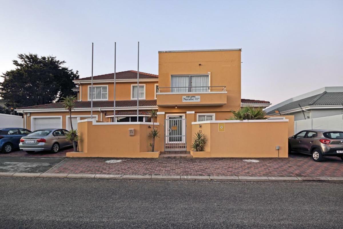 Natalie Guesthouse Bloubergstrand Luaran gambar