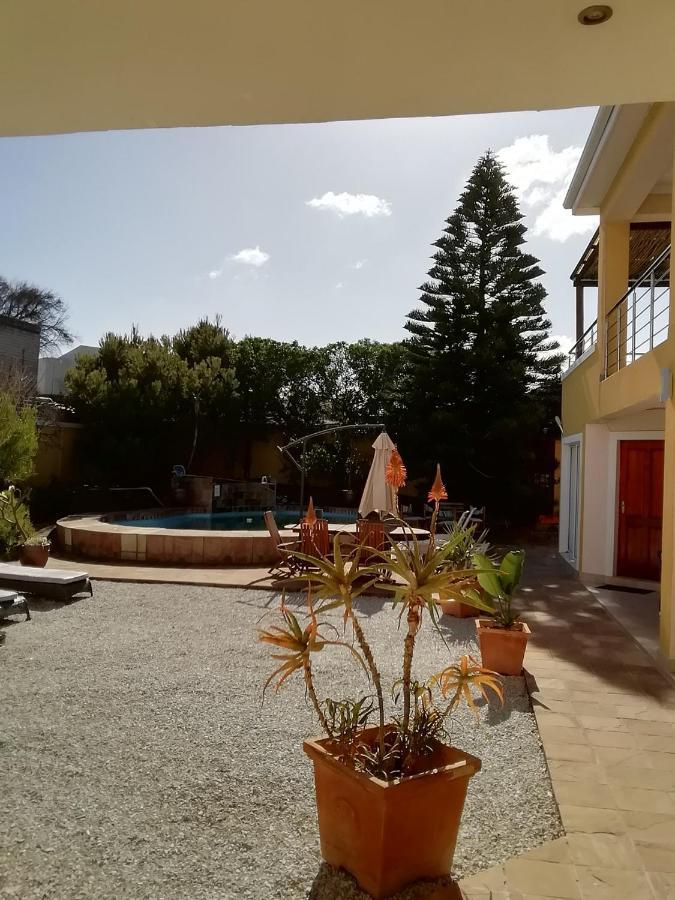 Natalie Guesthouse Bloubergstrand Luaran gambar